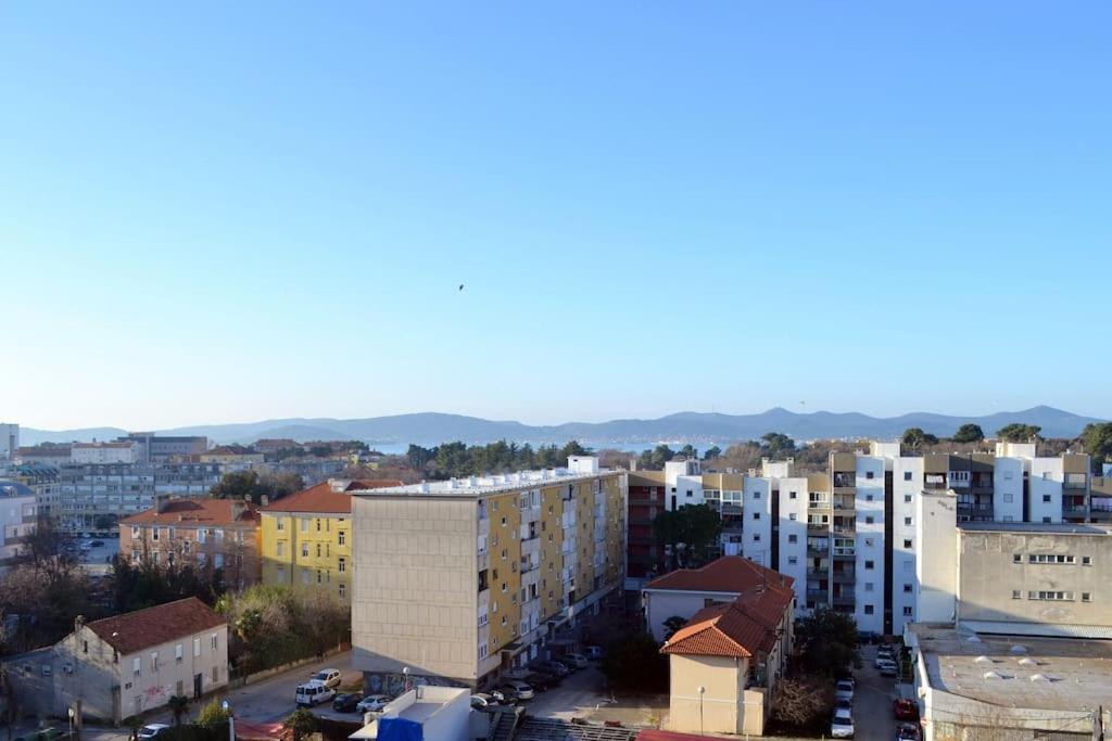New Modern Near Old Town - Private Parking Apartmán *