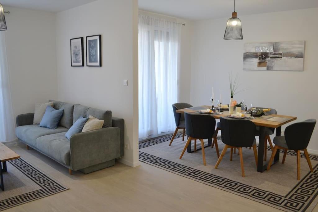 Apartmán New Modern Near Old Town - Private Parking